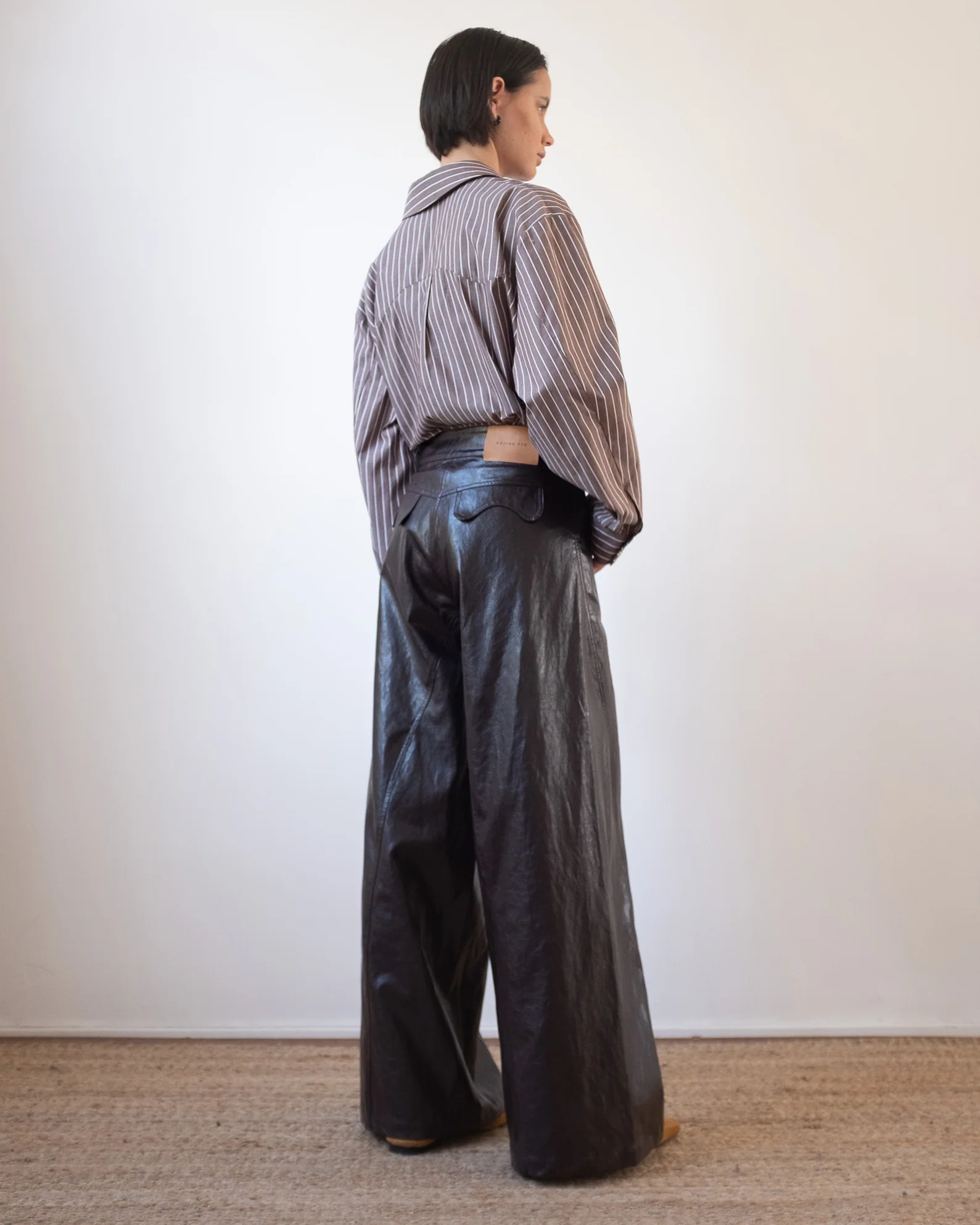 Linda Trousers Faux Leather Burgundy - Image 3